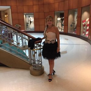 Meet your Posher, Bernadette